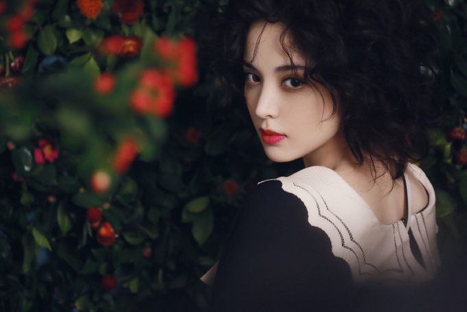 Mỹ nữ Tân Cương hớp hồn fan qua loạt ảnh mới