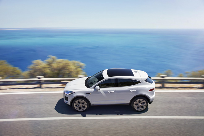 Jaguar bồi thường tiền cho khách hàng vì không thể sửa lỗi trên E-Pace