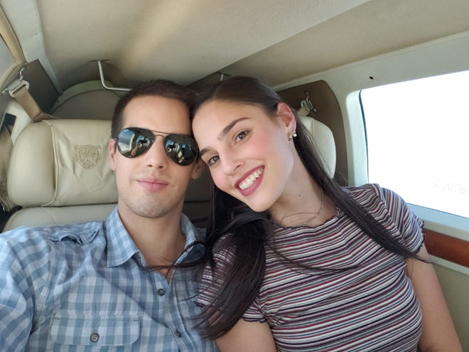 9X được mệnh danh ‘nữ phi công nóng bỏng nhất thế giới’