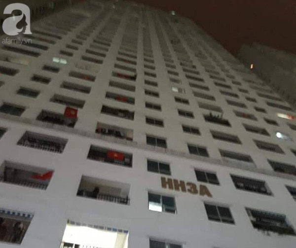 Hà Nội: Cháy hộp kỹ thuật tại chung cư đông dân nhất Hà Nội giữa đêm, hàng nghìn người nháo nhác