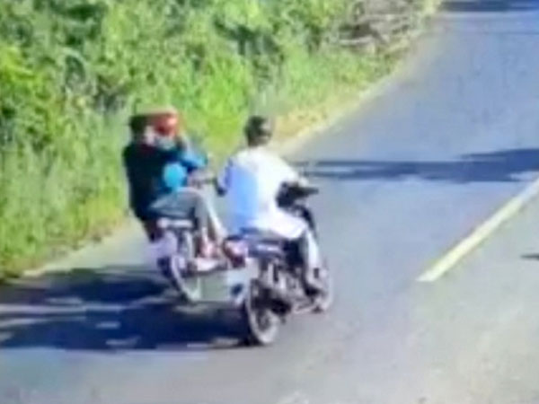 Kẻ trộm gà dùng ná bắn hỏng mắt công an viên