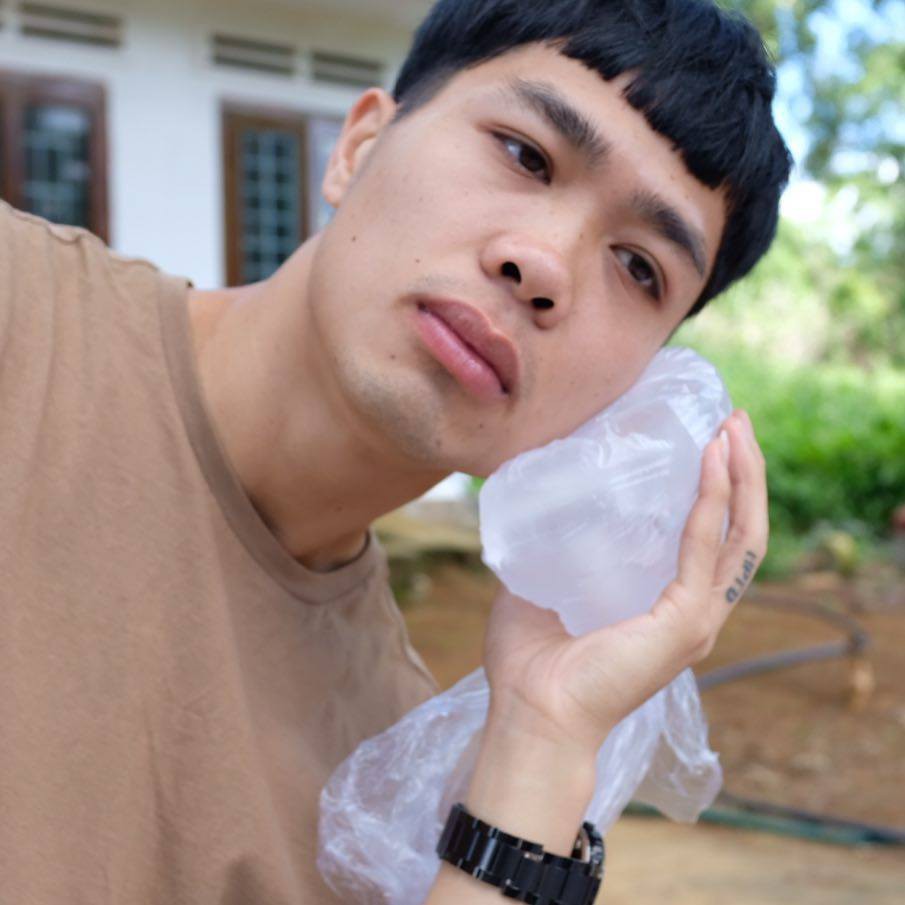 Loạt biểu cảm từ hài hước đến khó hiểu của Công Phượng xứng danh thánh meme của đội tuyển Việt Nam