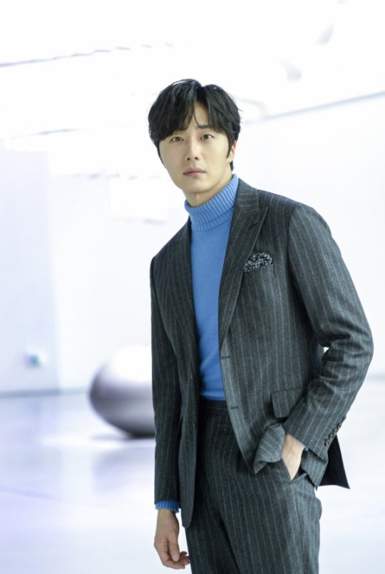 Vừa xuất ngũ, tài tử đình đám xứ Hàn Jung Il Woo tiết lộ về căn bệnh phình động mạch não khiến anh có thể chết bất cứ lúc nào