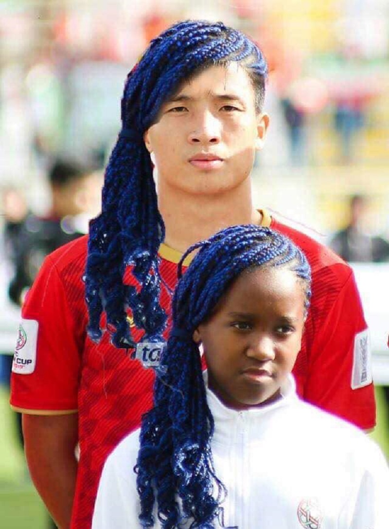 Bùi Tiến Dũng lỡ dại lên xin ý kiến dân mạng về kiểu tóc mới và cái kết đắng