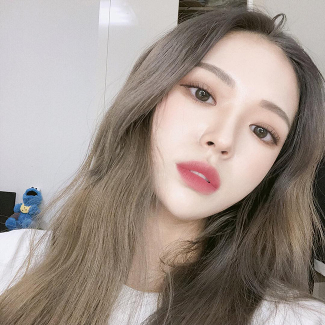 2 tuần nữa mới đến Tết nhưng đã nhuộm từ bây giờ, đây là 5 tip chăm sóc cho mái tóc nhuộm/tẩy màu của bạn