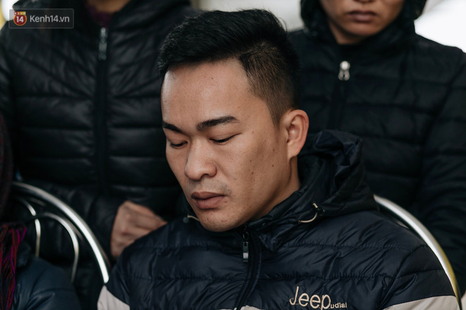 Vụ tai nạn thảm khốc ở Hải Dương: Rợp đỏ vòng hoa đưa tiễn, con gái chứng kiến sự việc không ngờ trong số nạn nhân có cha mình