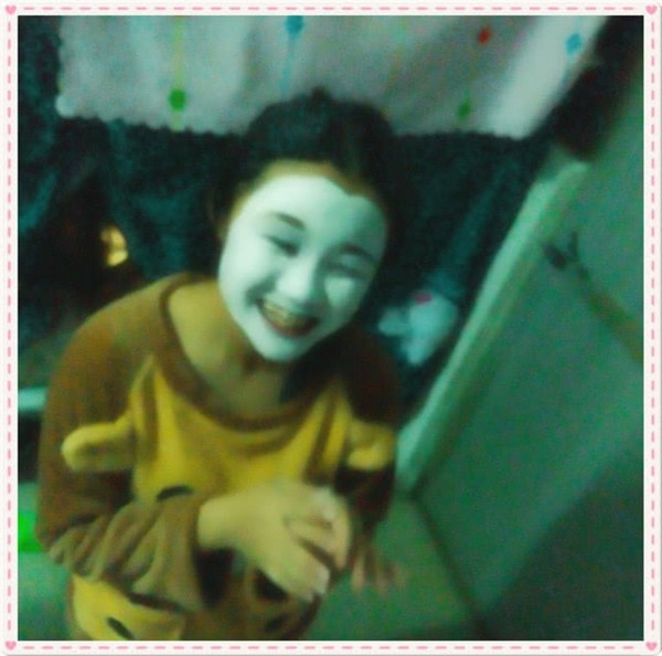 Giật mình thẳng tay vứt điện thoại khi nhìn thấy các kiểu đắp mặt nạ làm đẹp mùa Tết của hội chị em