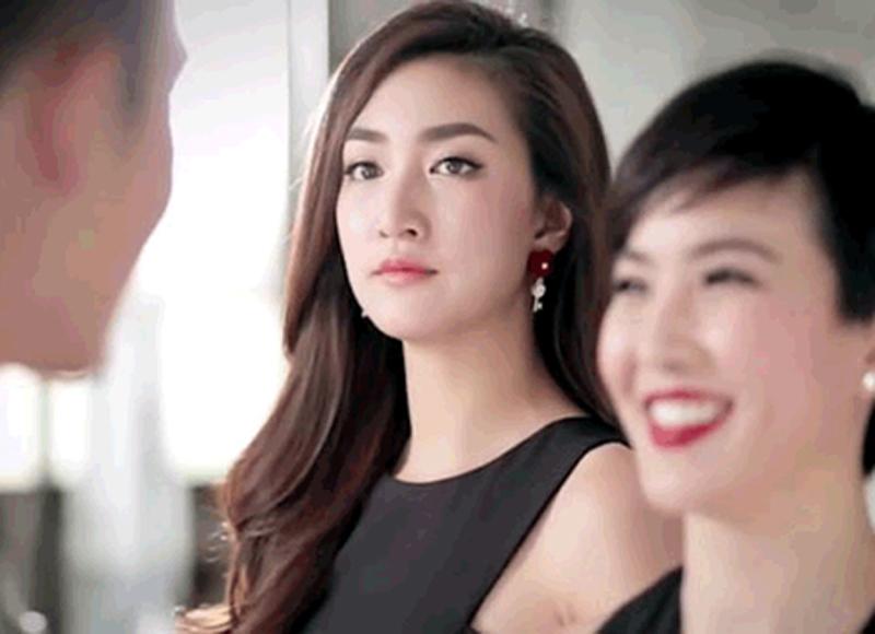 Đàn ông ở độ tuổi này, đàng hoàng đến mấy cũng dễ sẩy chân ngoại tình