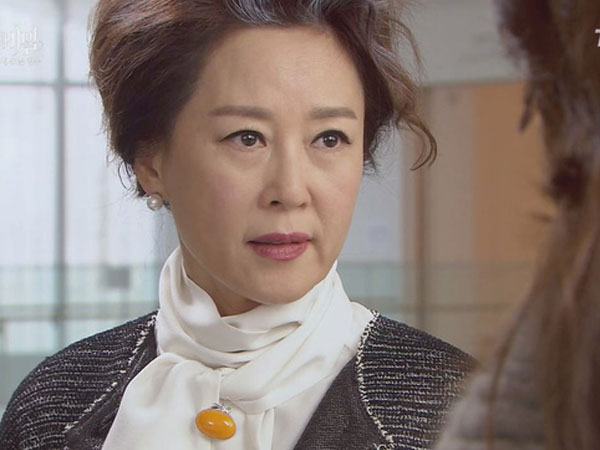 Thấy mẹ không cho vợ về thăm nhà ngoại dịp Tết, chồng tôi đã nói một câu khiến bà choáng váng