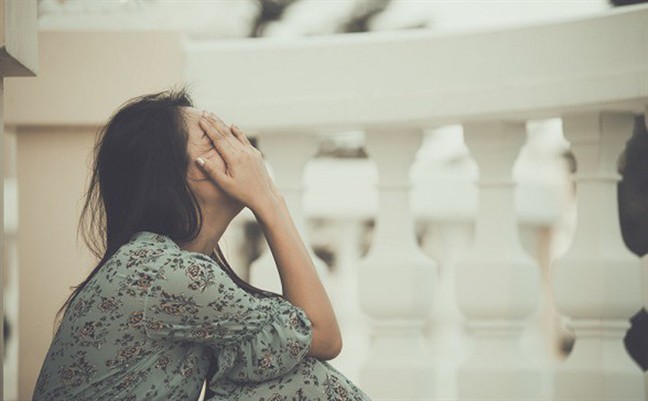 Ngày con trai đưa người yêu về ra mắt, vợ chồng tôi sửng sốt không biết xưng hô thế nào