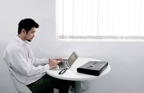 Ngày con trai đưa người yêu về ra mắt, vợ chồng tôi sửng sốt không biết xưng hô thế nào