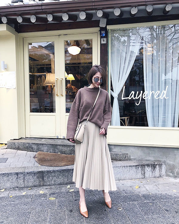 Sẵn tiền thưởng Tết, nàng công sở nên sắm ngay 5 items sau để cứ bước đến văn phòng là được khen nức nở