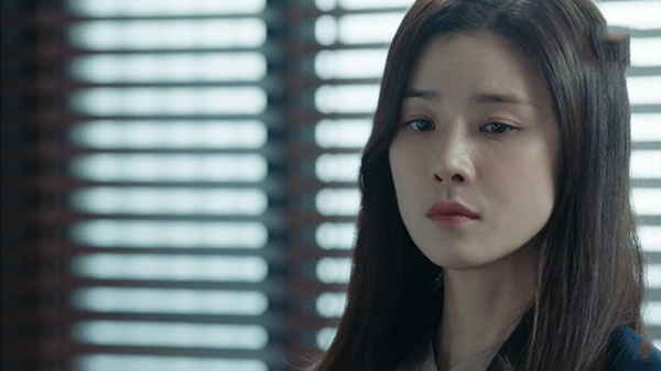 Chia sẻ 1 câu chuyện buồn lên Facebook, vợ nhận cái tát như trời giáng từ chồng