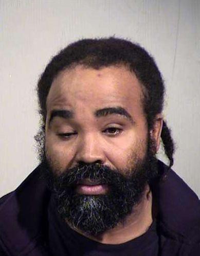 Bắt được gã y tá làm nữ bệnh nhân nằm liệt nhiều năm sinh con