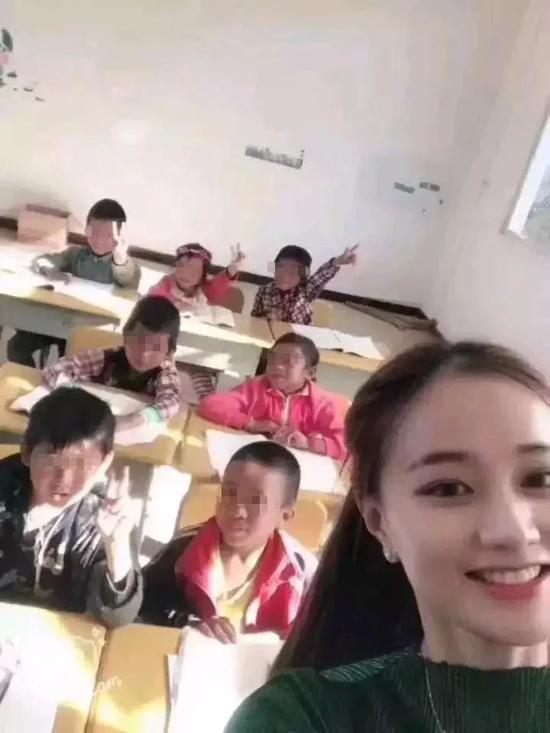 Nhiều đàn ông bị lừa tiền bởi hình ảnh cô giáo vùng cao xinh đẹp