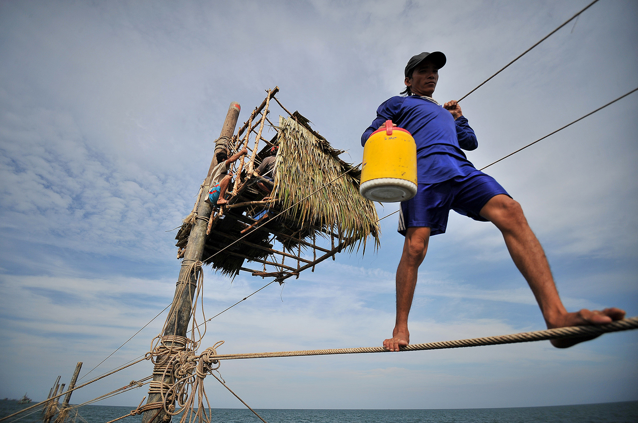 Người nhện ở vùng biển cực nam Tổ quốc