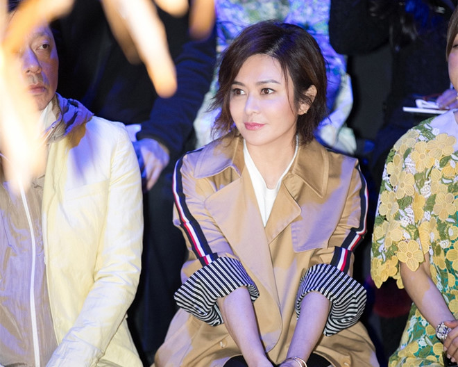 Nhan sắc minh tinh tuổi U60 được bầu chọn đẹp nhất Trung Quốc