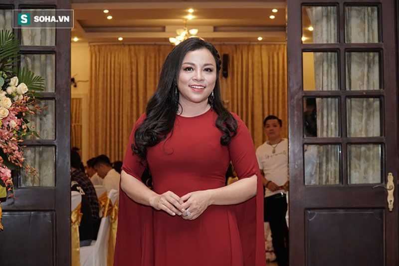 Cuộc hôn nhân như tra tấn của NSƯT Tố Nga: 8 năm ngủ chung nhưng không nói chuyện, không ăn cùng nhau