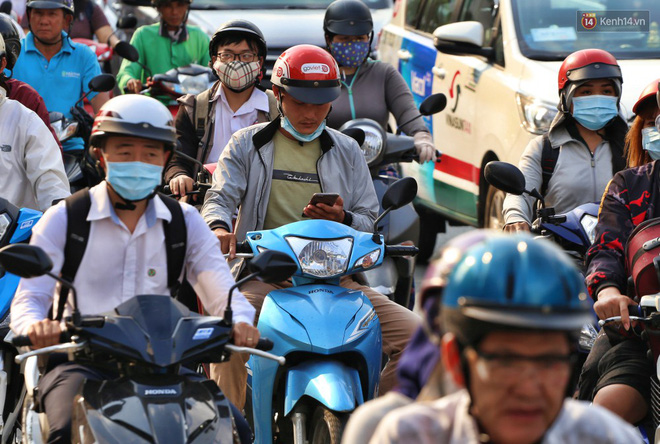 Nỗi ám ảnh của người Sài Gòn những ngày cận Tết: Rừng xe đông nghẹt trên nhiều tuyến đường trung tâm từ trưa đến tối