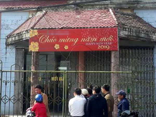 Cướp ngân hàng ở Thái Bình: Xịt hơi cay nhân viên, chém trưởng thôn