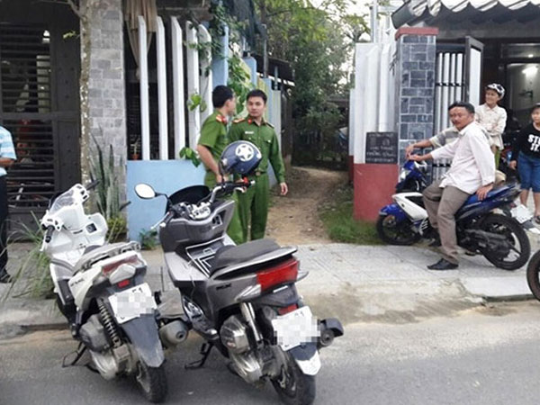 Vây bắt kẻ trộm dùng kéo đâm chủ nhà