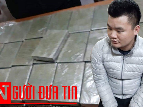 NÓNG: Bắt nhóm đối tượng vận chuyển tới 120 bánh heroin