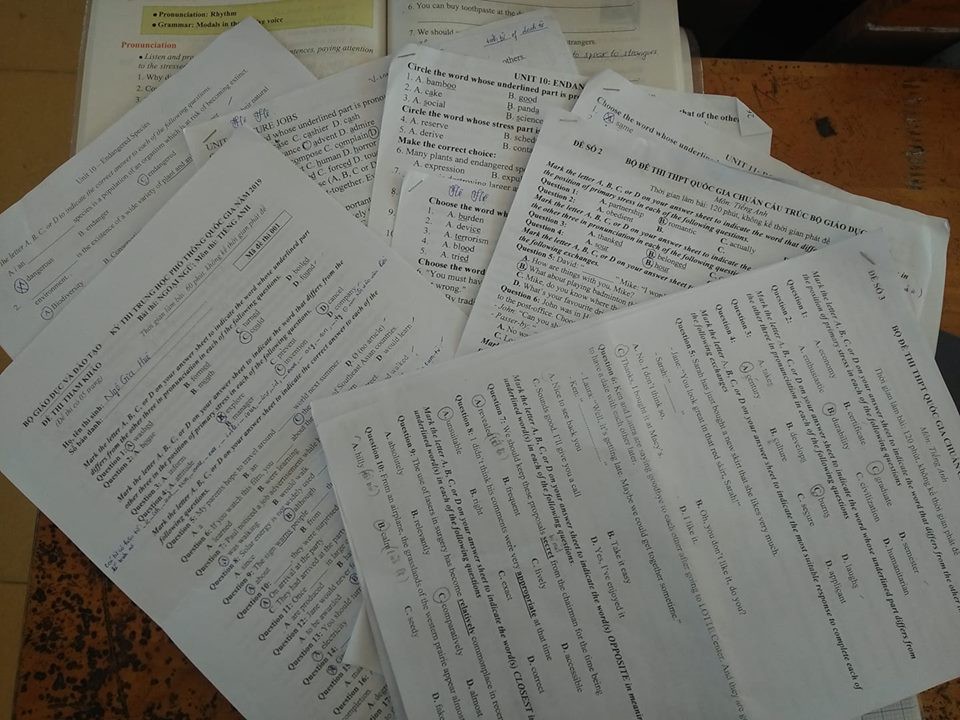 Một bức ảnh - ngàn tâm tư: Nỗi ám ảnh của học sinh, sinh viên mang tên bài tập Tết