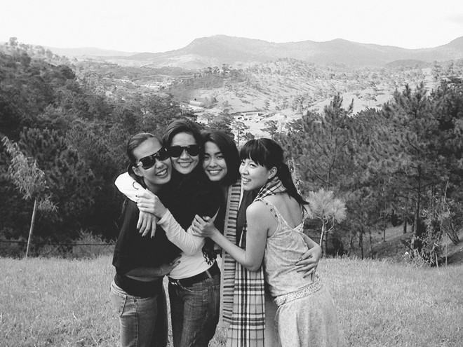 Điểm danh những hội bạn thân đình đám của showbiz Việt: Người lặng lẽ bên nhau hơn 10 năm, kẻ dứt tình rồi đem nhau ra đấu tố