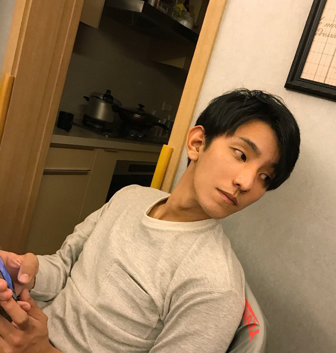 Chùm ảnh: Khi con trai cũng lột xác nhờ photoshop thì độ ảo diệu chẳng thua gì con gái