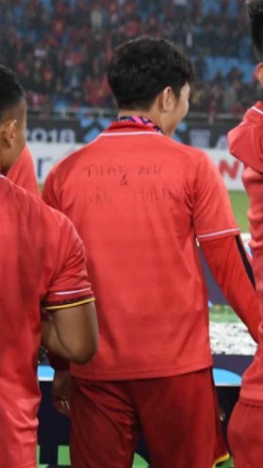 Những bí mật ngọt ngào khiến Xuân Trường, dù ít ra sân vẫn luôn là hoàng tử mắt hí đáng yêu của NHM