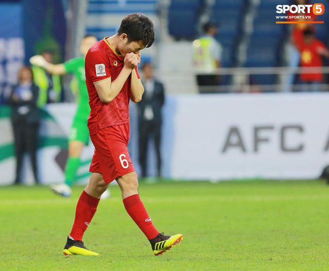 Những bí mật ngọt ngào khiến Xuân Trường, dù ít ra sân vẫn luôn là hoàng tử mắt hí đáng yêu của NHM