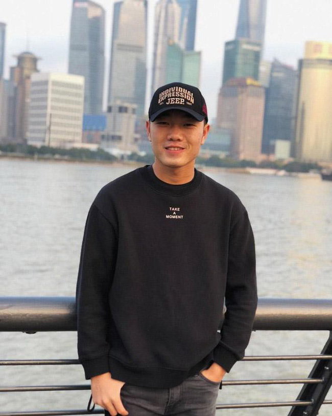 Những bí mật ngọt ngào khiến Xuân Trường, dù ít ra sân vẫn luôn là hoàng tử mắt hí đáng yêu của NHM