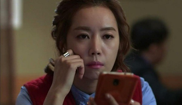 Phát hiện chồng nhất vợ nhì trời lén chuyển khoản đi 1 tỷ, vợ lập tức điều tra thì đã sốc càng sốc nặng hơn