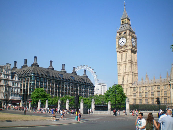 Một nữ du học sinh Việt kể chuyện từng bị đánh cắp danh tính ở Anh và hành trình 1 tháng để chứng minh mình là mình