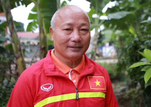 Mẹ của Công Phượng mong con trai lập công khi vừa sang tuổi mới