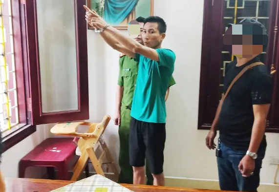 Băng nhóm đột nhập biệt thự trộm 200 cây vàng