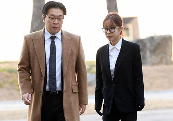 Nữ ca sĩ nổi tiếng Hàn Quốc ra tòa vì đánh bạc và nợ nần