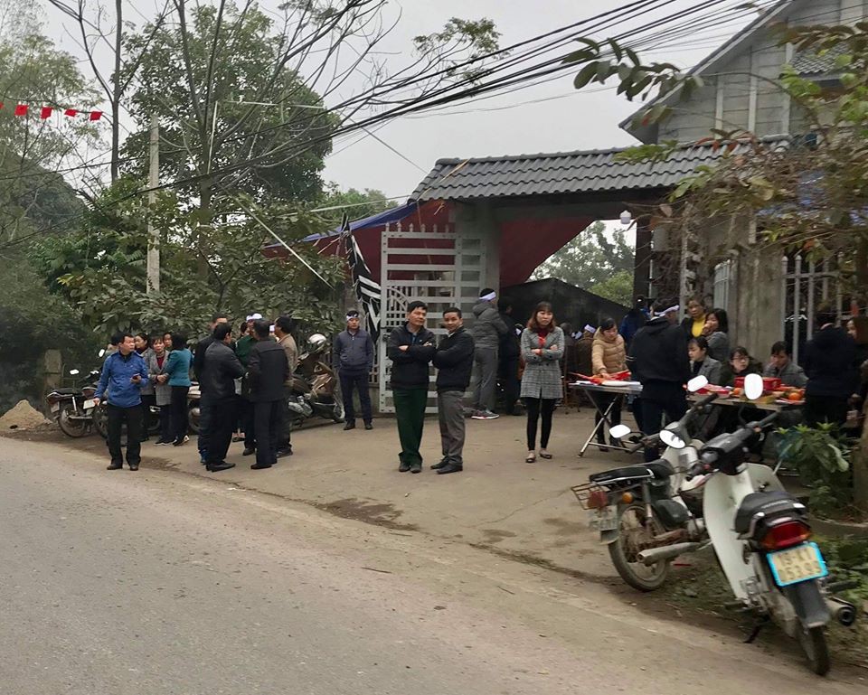 Vụ hai mẹ con hiệu phó tử vong bất thường ở Phú Thọ: Xác định được nghi phạm qua chiếc áo khoác đẫm máu ở hiện trường