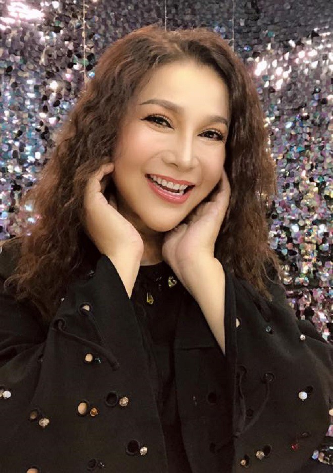 Lê Duy đã có người yêu mới kém gần 20 tuổi, sau khi chia tay chồng kém 13 tuổi