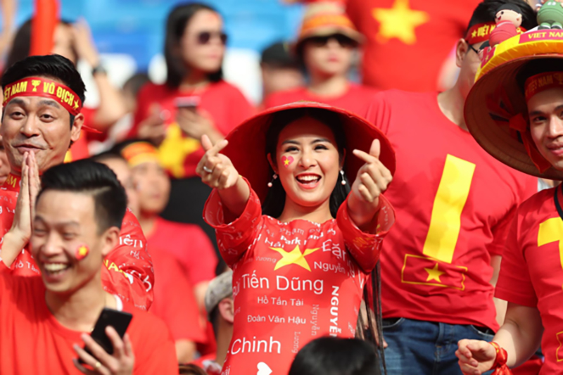 Bày tỏ ý kiến sẵn sàng đồng ý nếu được Văn Lâm mời ăn tối, Hoa hậu Ngọc Hân bị chỉ trích quá ảo tưởng