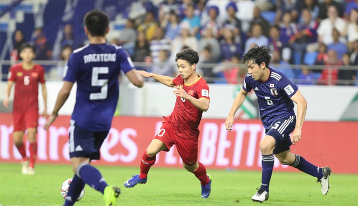 Công Phượng tự trách mình sau khi Việt Nam thua Nhật Bản