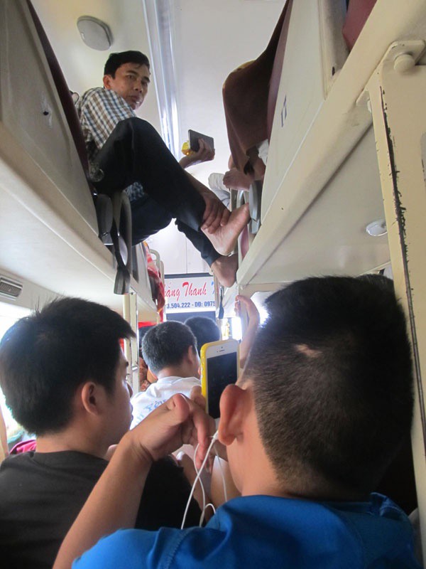 Nỗi ám ảnh lớn nhất ngày Tết mang tên... đi xe khách về quê