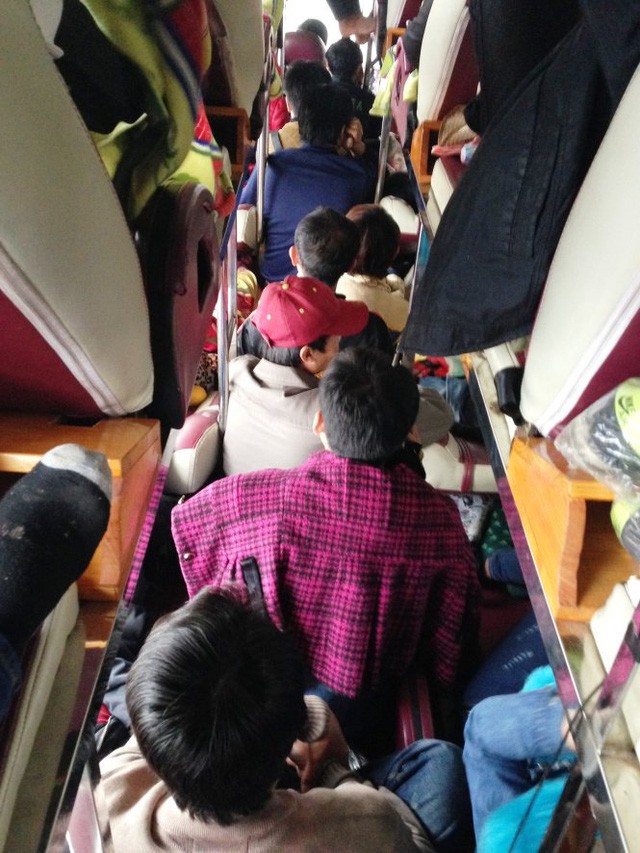 Nỗi ám ảnh lớn nhất ngày Tết mang tên... đi xe khách về quê