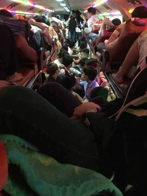 Nỗi ám ảnh lớn nhất ngày Tết mang tên... đi xe khách về quê