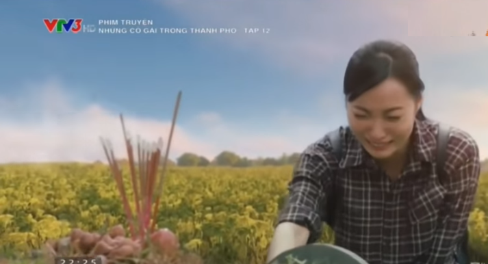 Những cô gái trong thành phố tập 12: Mất tiền, Trúc vẫn bị gã dê xồm đem ra làm trò mua vui