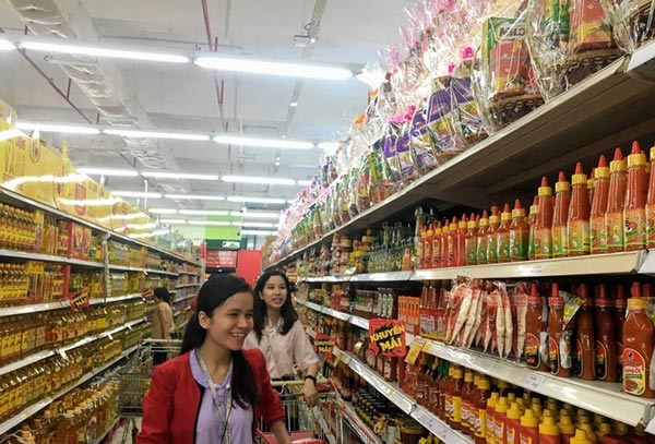 Chưa Tết, giá một loạt mặt hàng đã nhảy múa