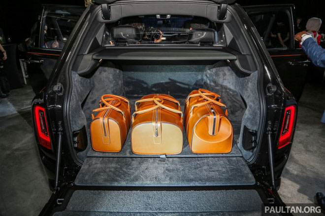 Ảnh thực tế SUV siêu sang chục tỷ đồng Rolls-Royce Cullinan