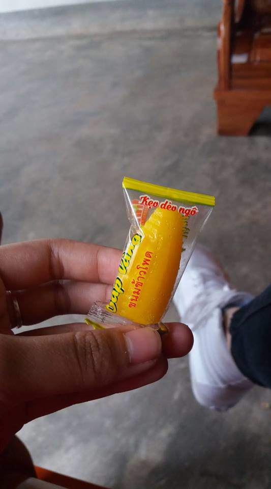 Cận Tết, dân mạng Việt rần rần khoe ảnh món ăn huyền thoại: Thấy kẹo bắp là… thấy Tết