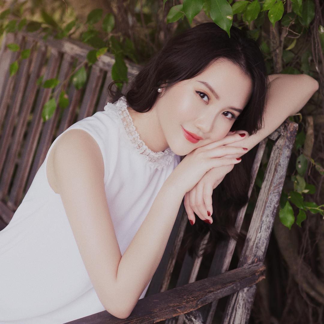 Cuối cùng Primmy Trương cũng thừa nhận đã chia tay Phan Thành ở một nơi không ai ngờ đến