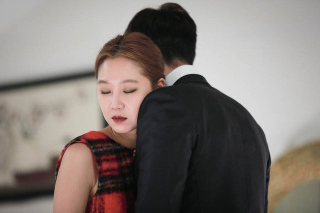 Đột nhiên mang thai ngoài ý muốn, đến khi biết nguyên nhân, cả tôi và chồng đều điếng người